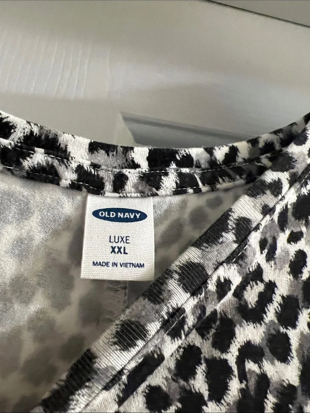 Old Navy Sleeveless Leopard Print Tank Top - Black and Beige - Picture 4 of 4